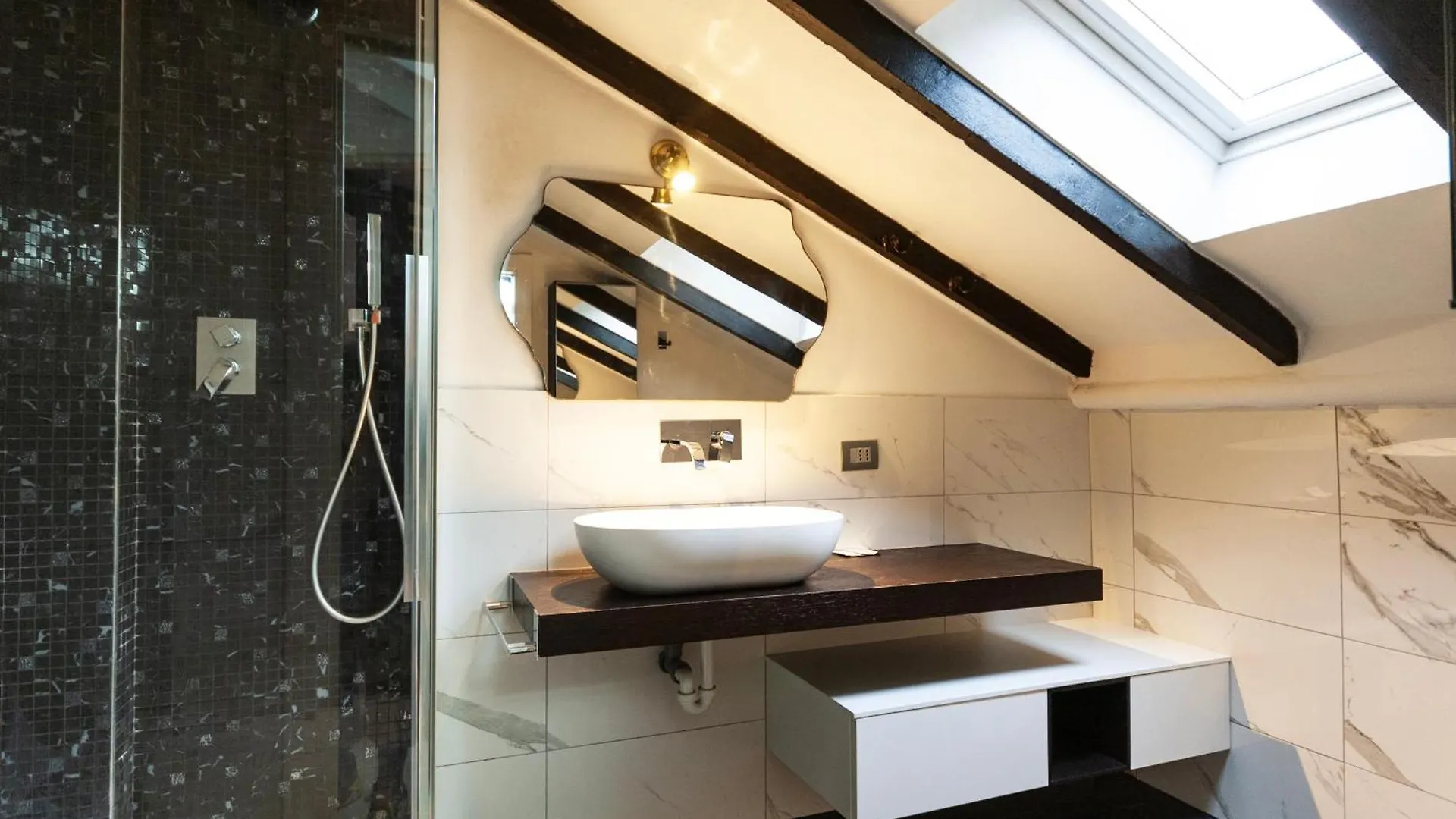 Apartment Youhosty - Attico Citta Studi Milan Italy